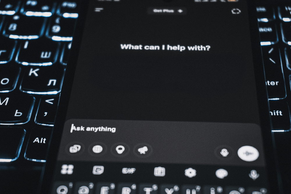 Chatbots vs AI agents in retail customer service: what’s actually different?